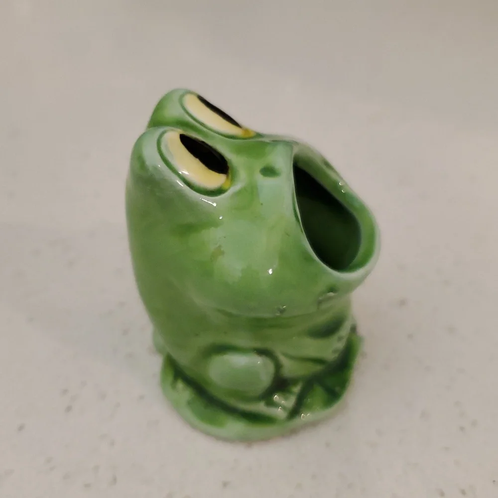 Vintage Ceramic Frog Toothpick Holder Japan - Picture 4 of 7